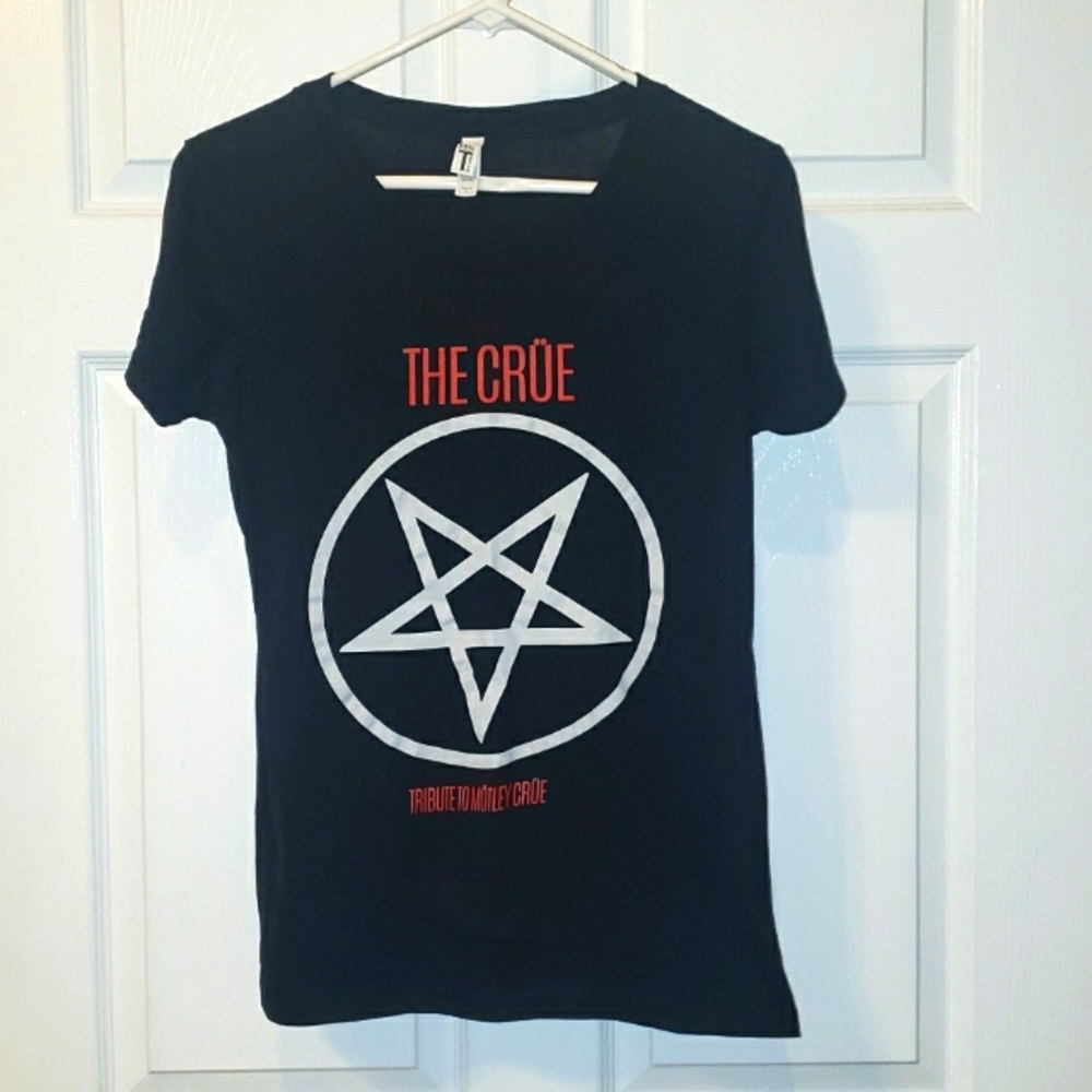 Motley Crue-"The Crue" Shout at the Devil’ Album Cover T-Shirt -Womens L Black